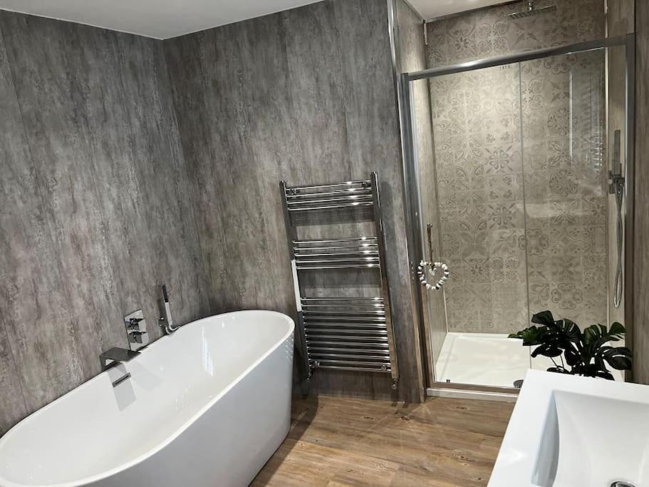 Ulverston Stunning 1 Bedroom Apartment מראה חיצוני תמונה